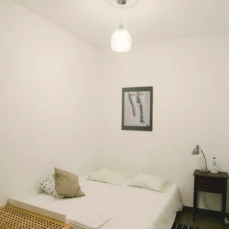 Apartment Charming In The Centre With Garden *