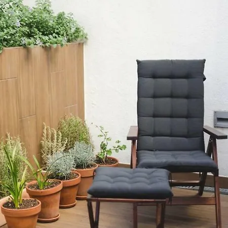Apartment Charming In The Centre With Garden *